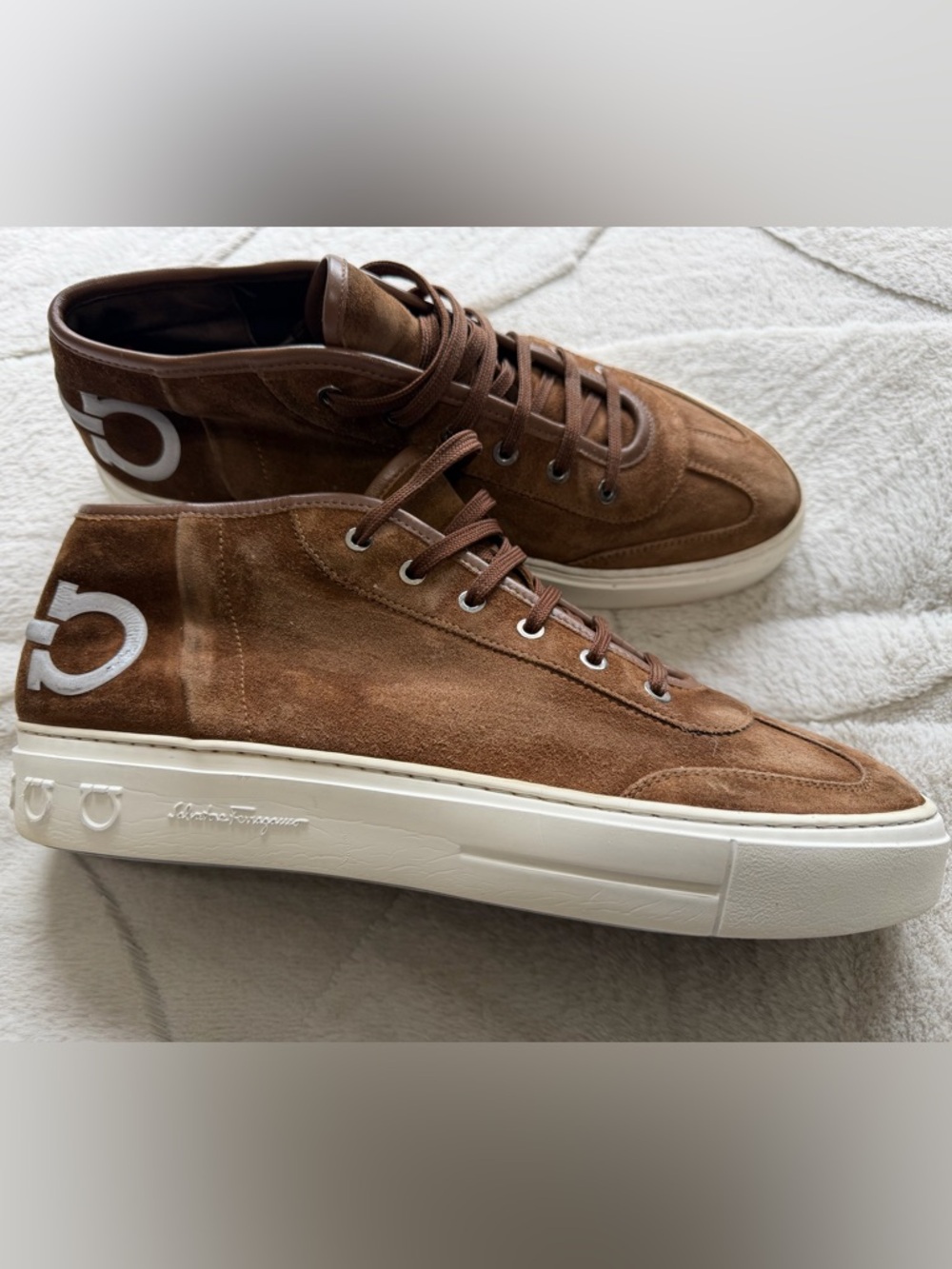 $850 Ferragamo Angel Gancini Parigi Logo Brown Suede Mid-Top Sneakers 10 11
